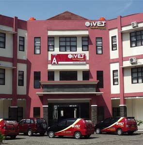Universitas IVET Semarang Nomor Foto Home 2